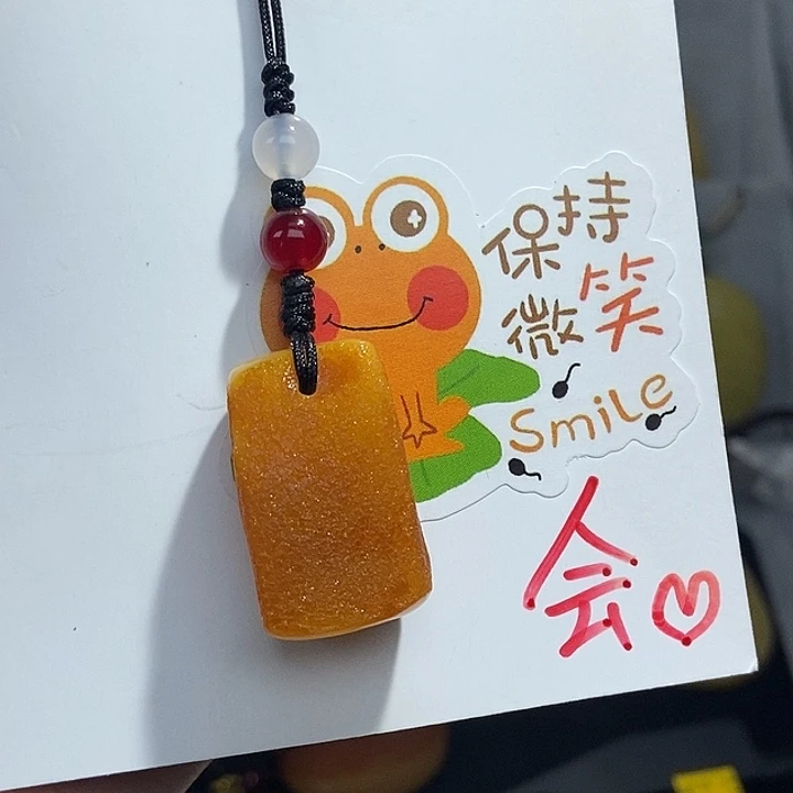 未镶嵌琥珀珠宝奇石