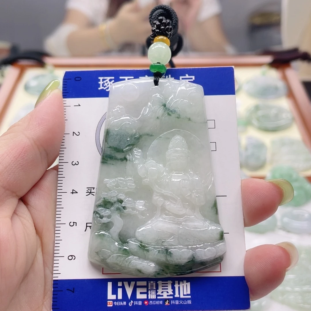 颈饰未镶嵌翡翠大势至
