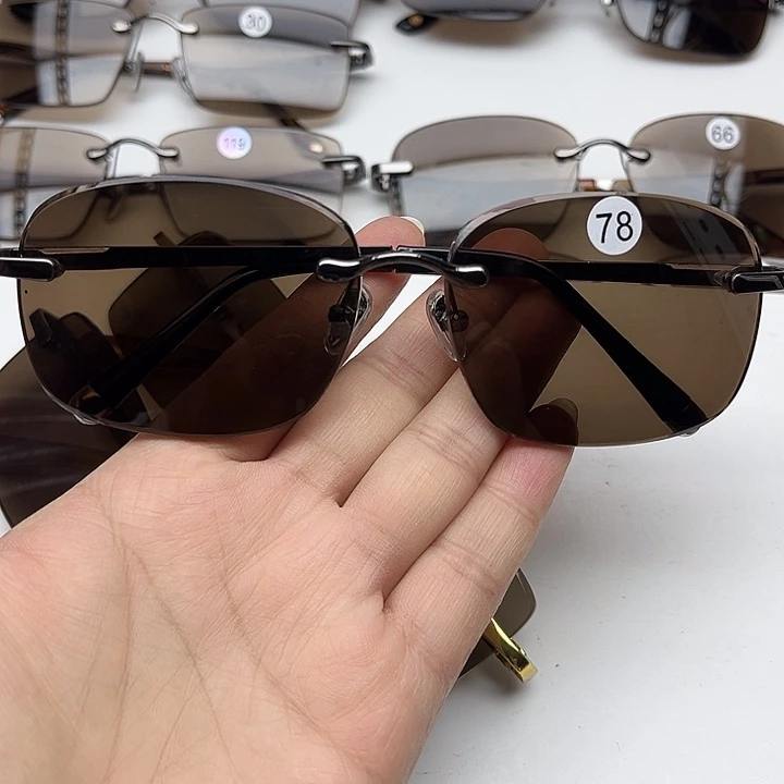 无框深茶色方圆，78