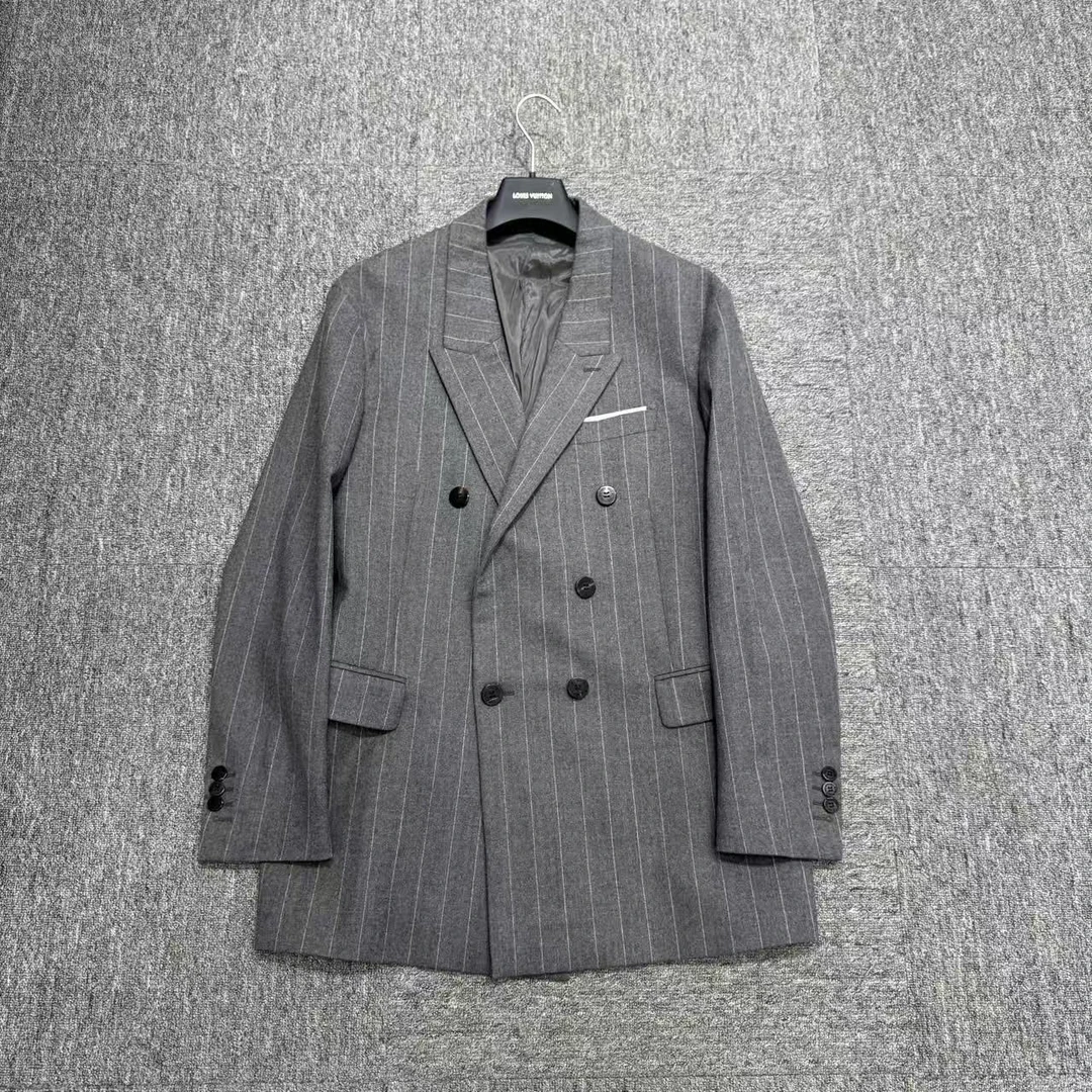 99新  Neil Barrett 条纹西装外套/46码/编码13888