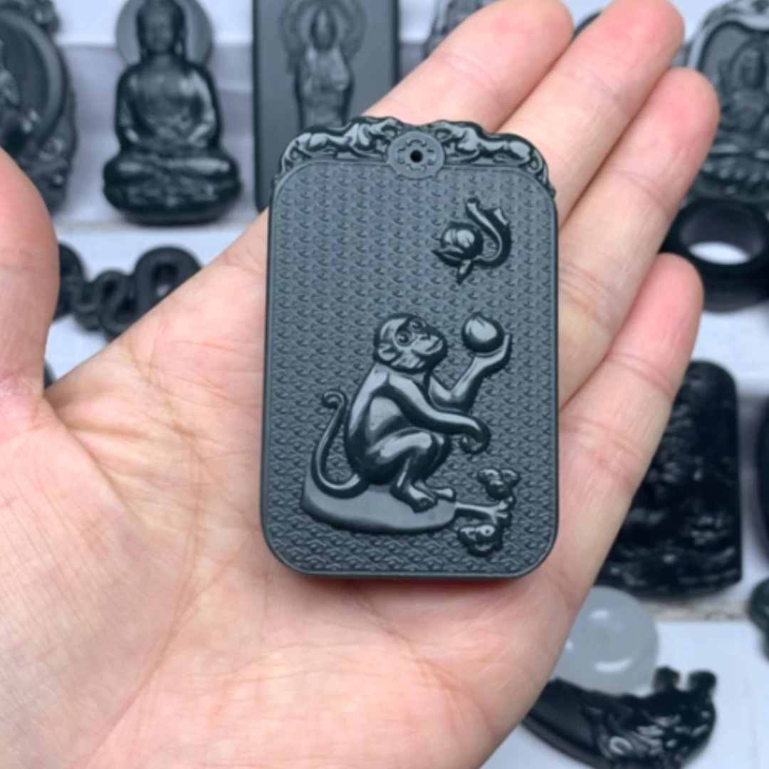 【闪购商品】和田玉颈饰未镶嵌双面雕刻