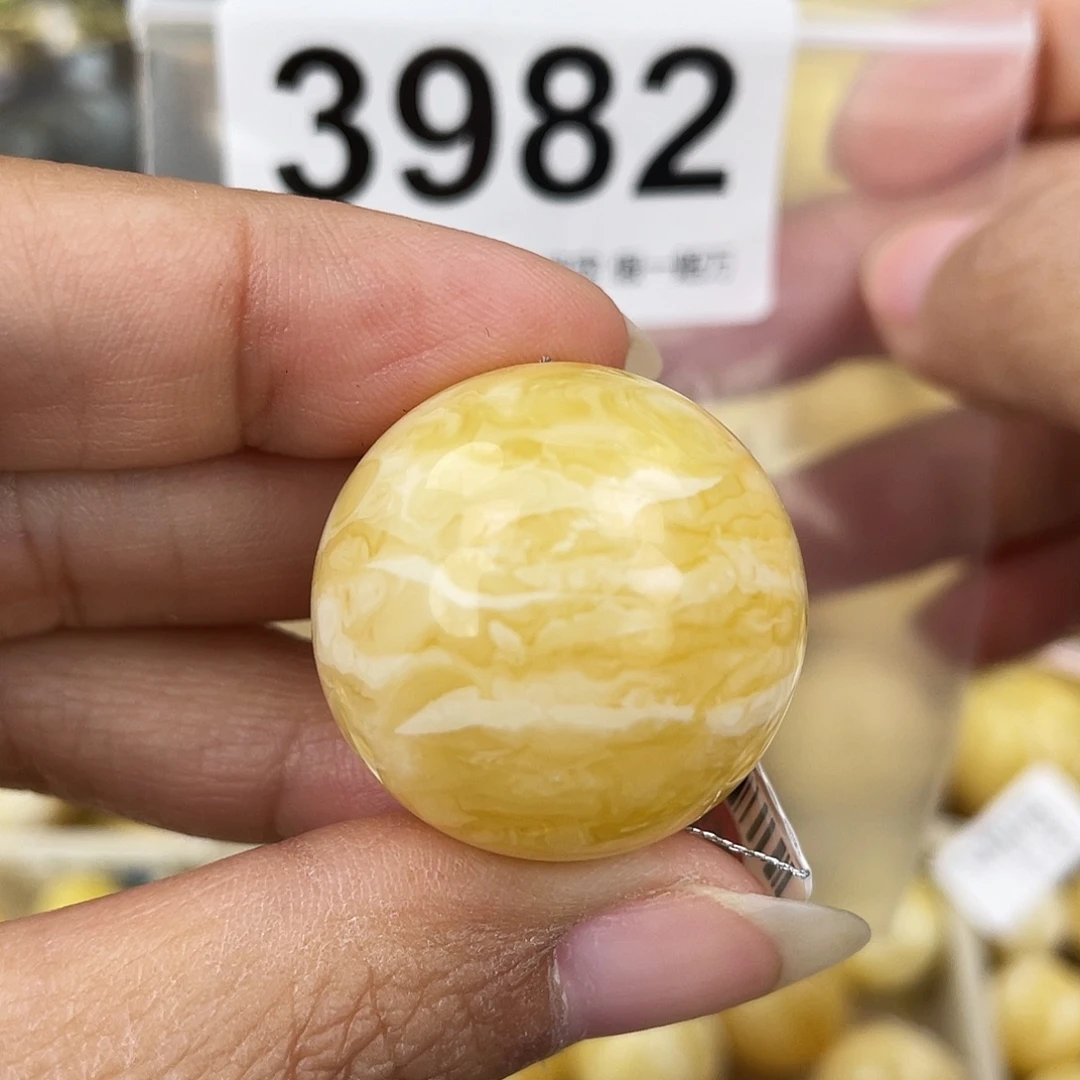 蜜蜡未镶嵌裸石26.6