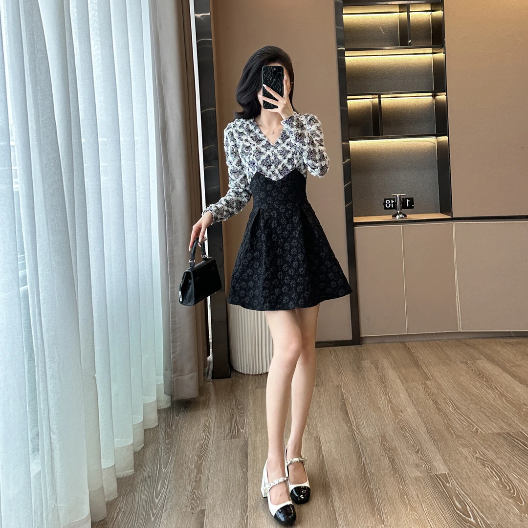 法式名媛小香风气质长袖连衣裙女2025秋季新款收腰显瘦假两件裙子