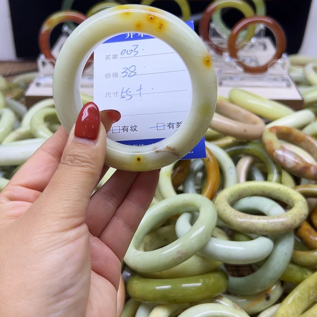 岫玉未镶嵌手镯岫