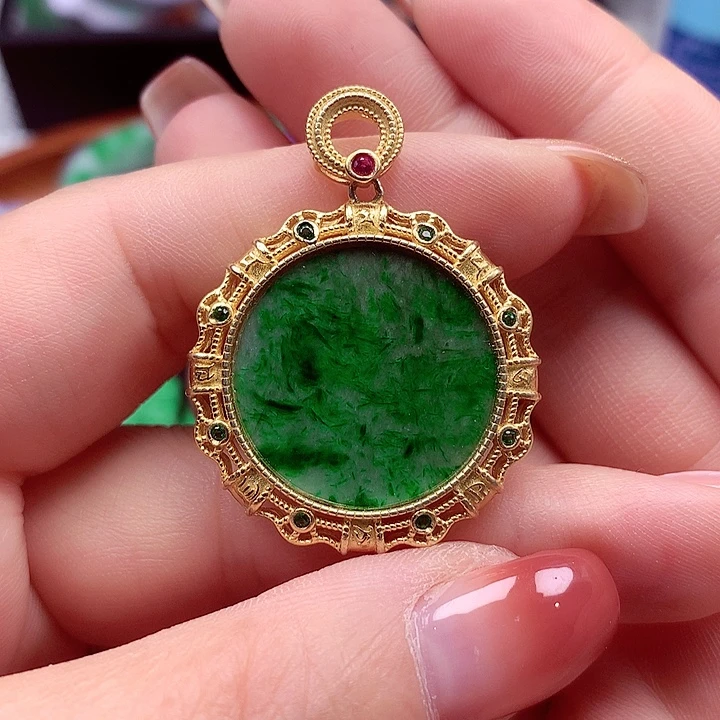 翡翠银S925镶嵌颈饰翡翠