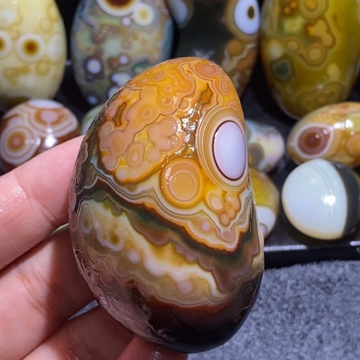 玛瑙/玉髓未镶嵌珠宝奇石63