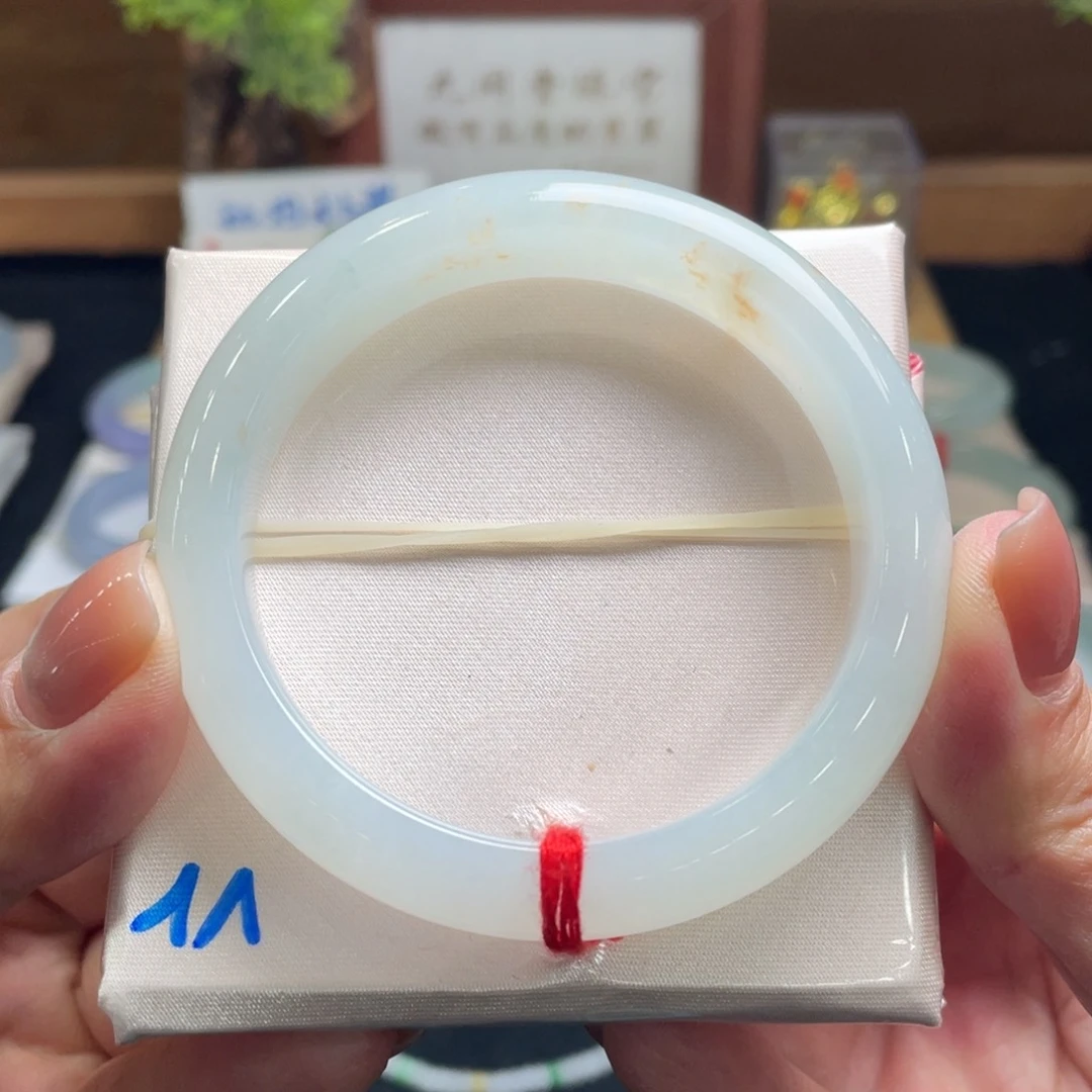 翡翠手镯未镶嵌翡翠57.6正圈