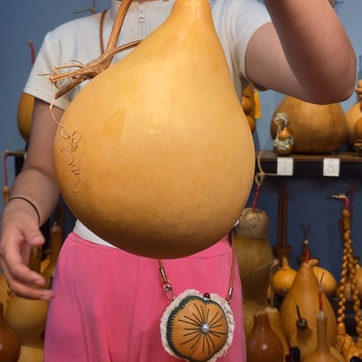 在家门口看烟花也不错吧嘻嘻