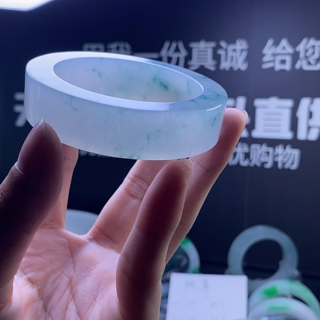 m***i未镶嵌毛胚定制翡翠发一个