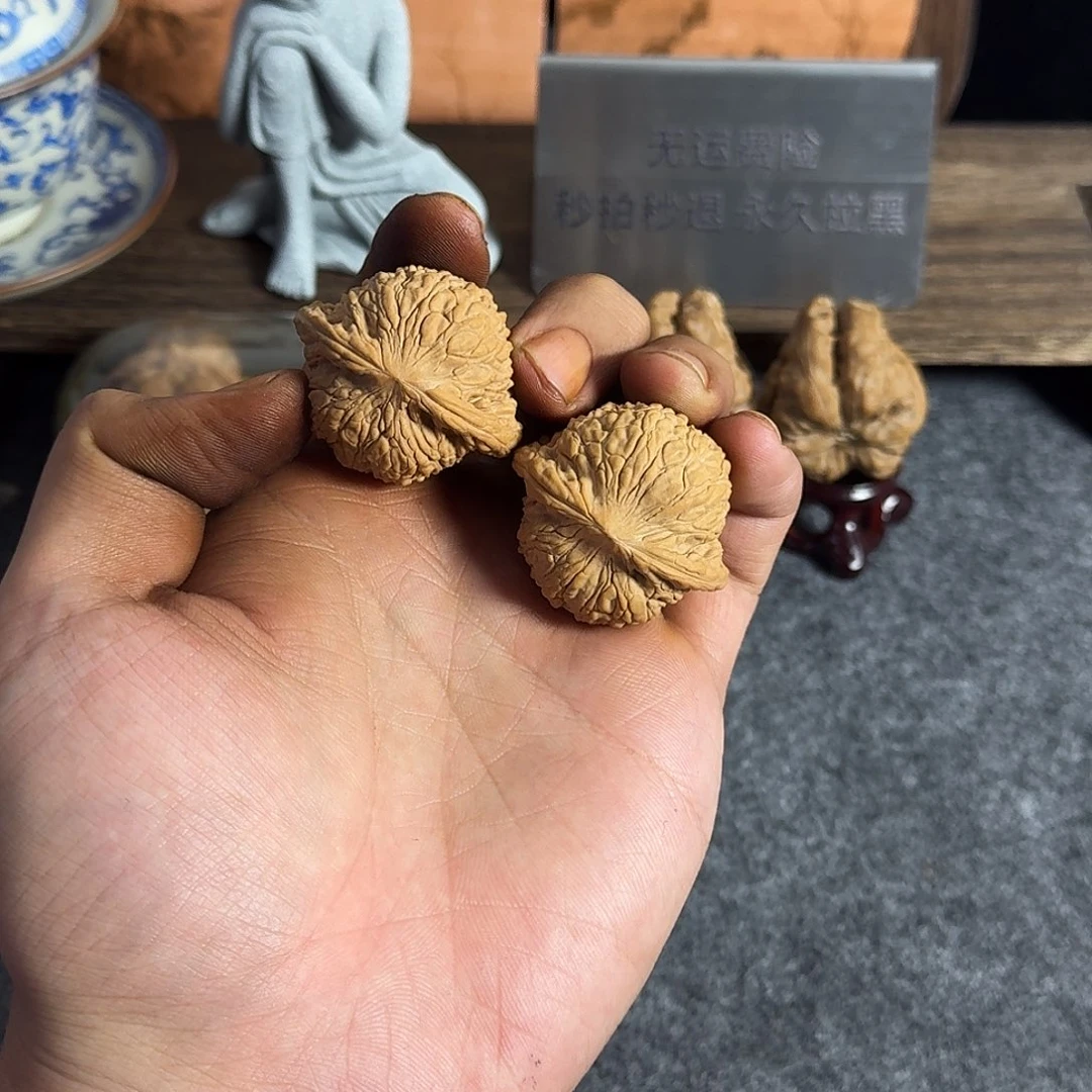 40全品泥鳅背轻微虚尖福利价