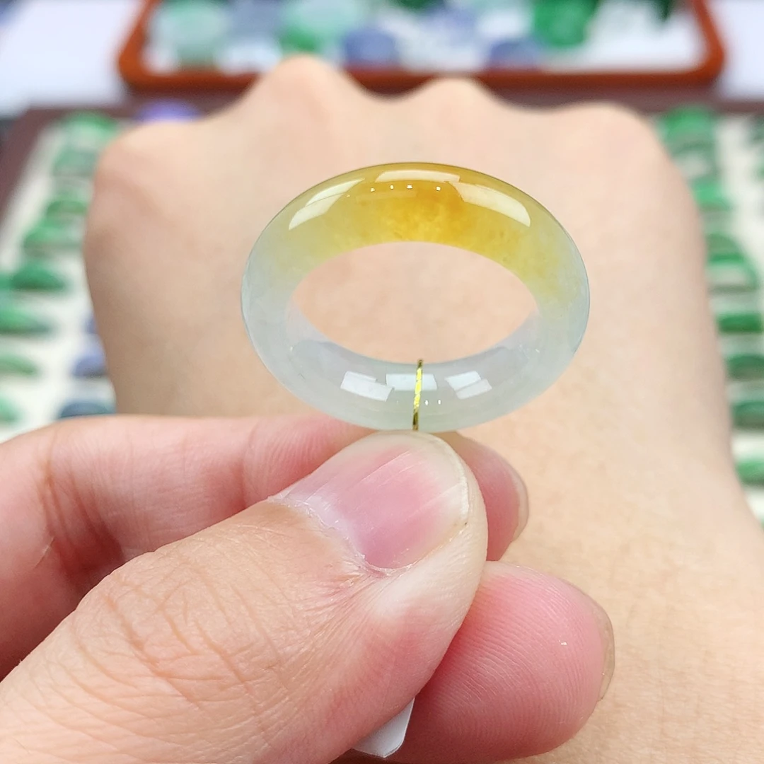 翡翠未镶嵌戒指16号