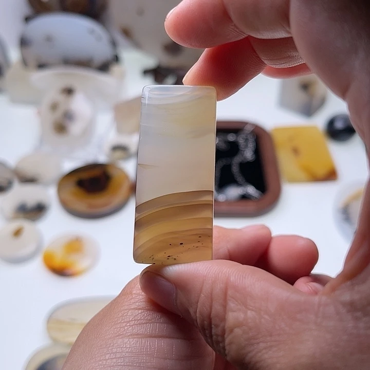 【闪购商品】玛瑙/玉髓未镶嵌珠宝半成品