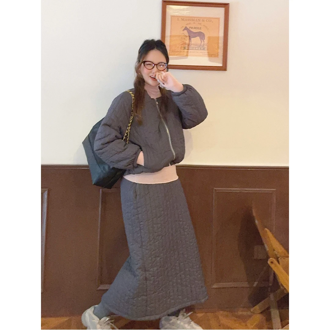 智英欧尼 NO退NO换【小香风气质秋冬保暖上衣+半身裙松紧腰两件套】