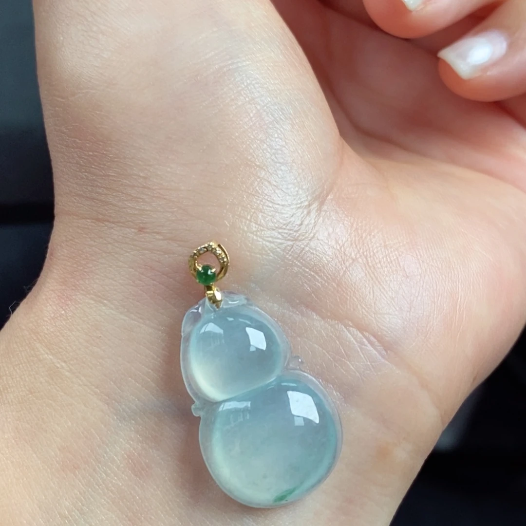 颈饰18K金镶嵌翡翠缅甸翡翠a货