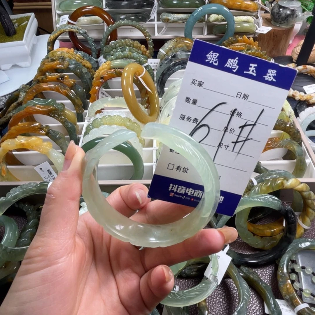 未镶嵌蛇纹石玉手镯