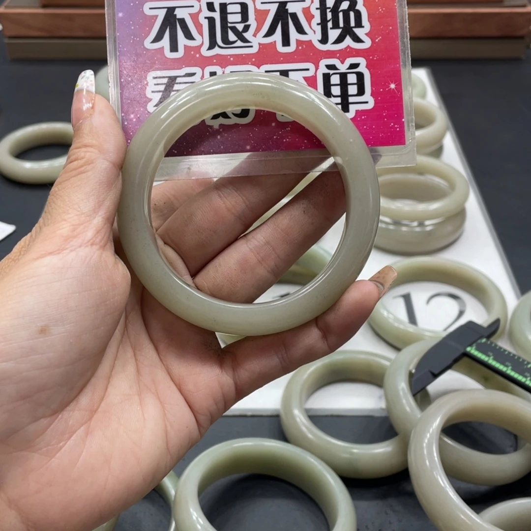 L****石英质玉手链未镶嵌