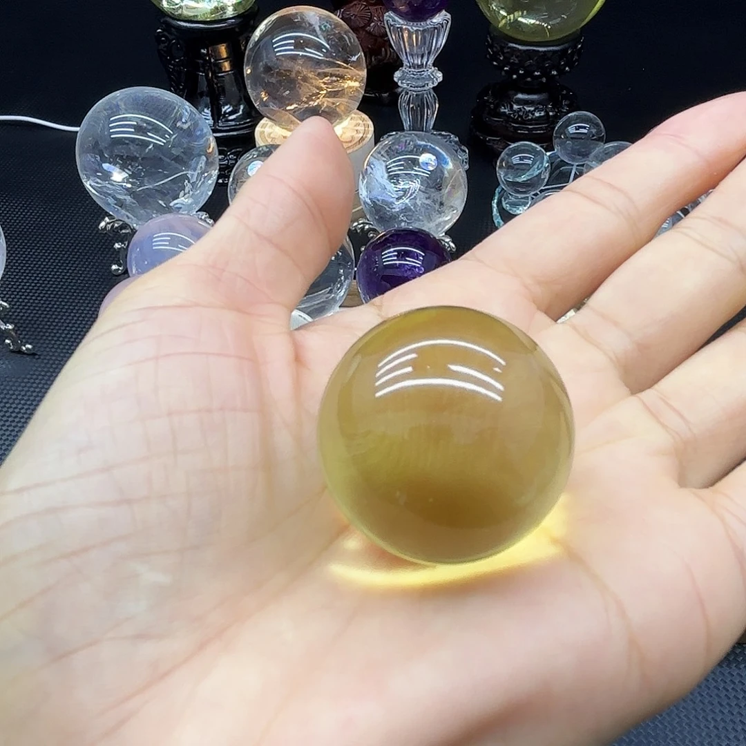 未镶嵌珠宝半成品水晶3.4公分纯净体A