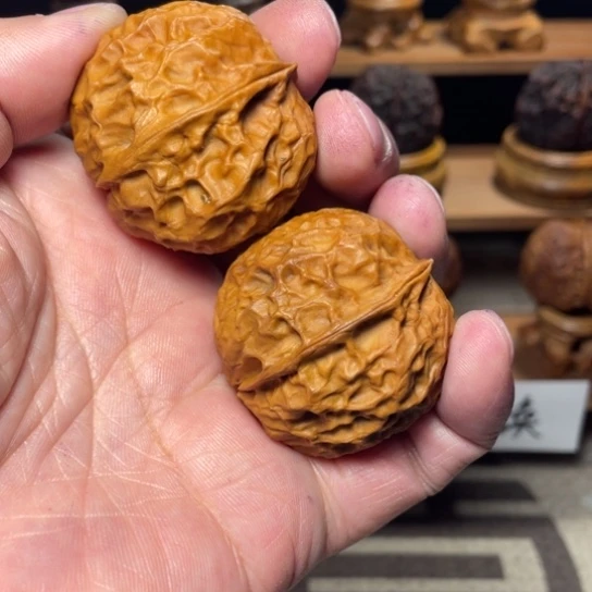 文玩核桃吊坠Y百叶纹元宝41