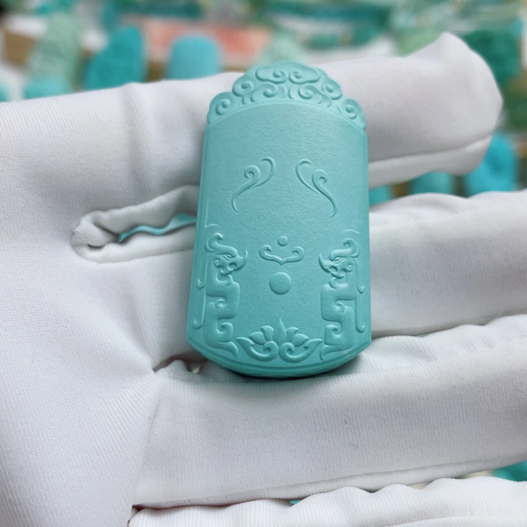 绿松石未镶嵌珠宝奇石