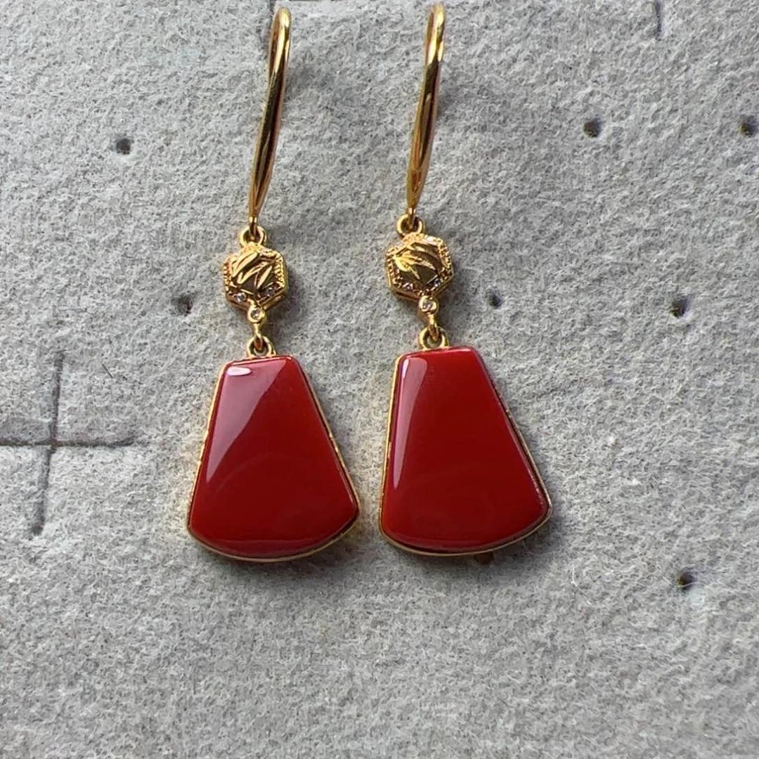 南红玛瑙耳坠18K金镶嵌