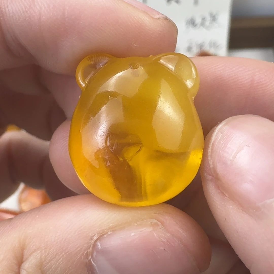 蜜蜡未镶嵌珠宝奇石微粉 21.6×19×12.7mm