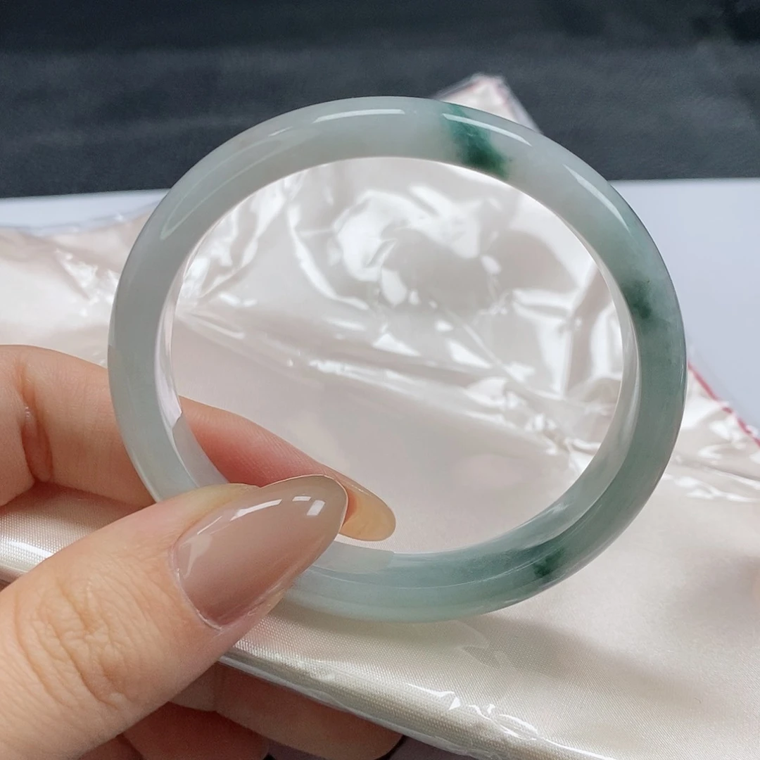 【闪购商品】翡翠手镯（贵妃镯）未镶嵌217号