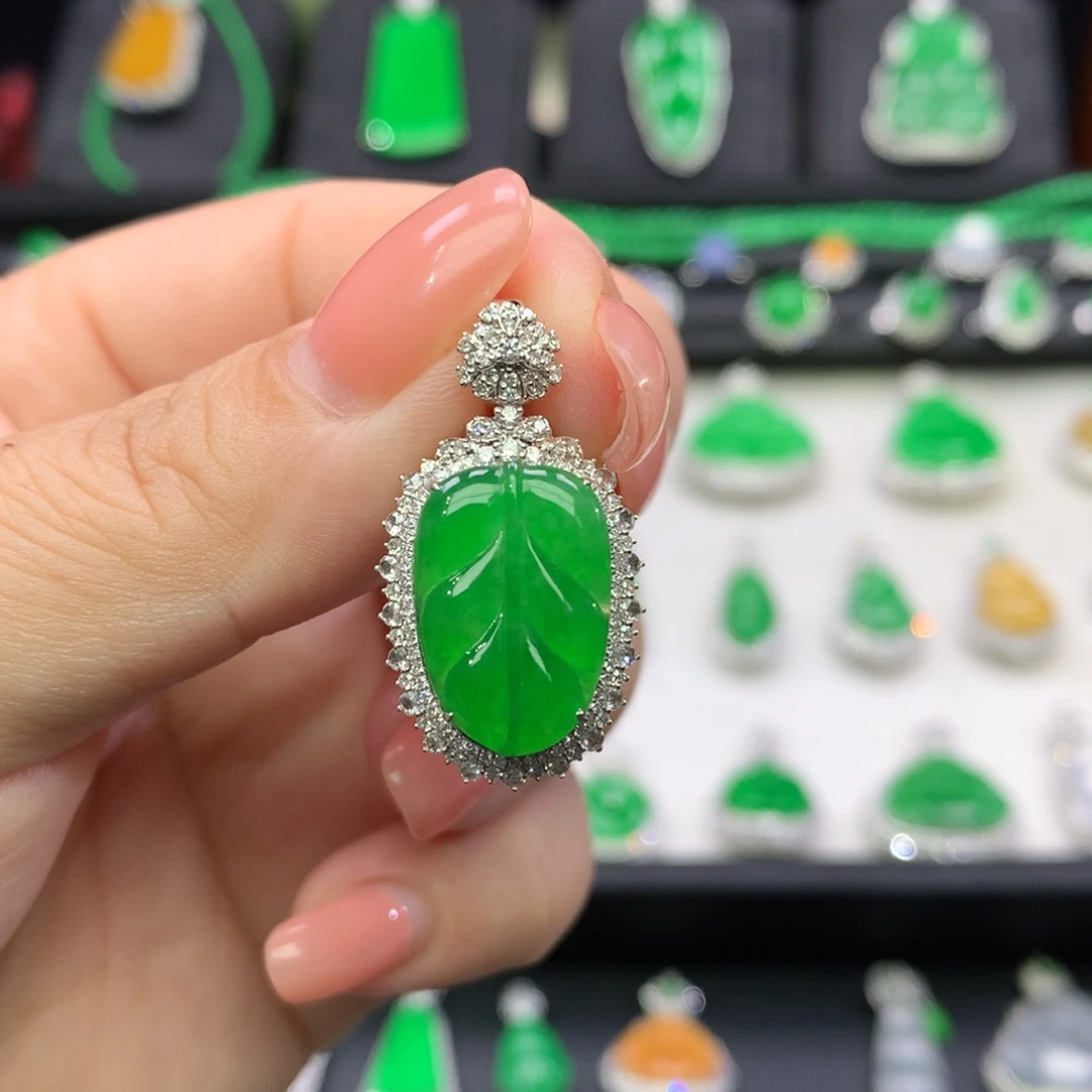 翡翠18K金镶嵌吊坠(不含链)