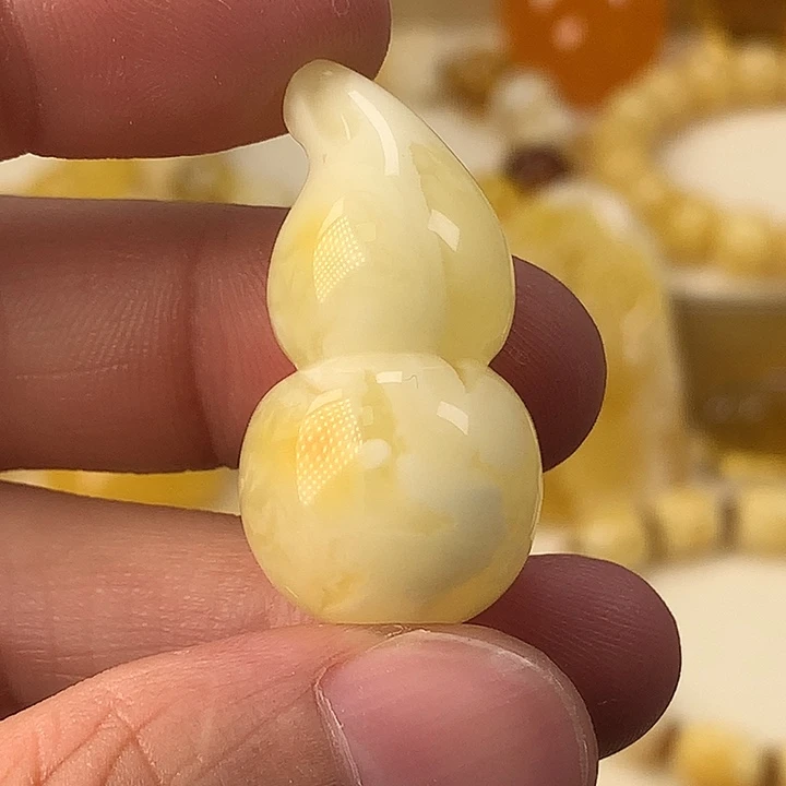 未镶嵌琥珀裸石葫芦