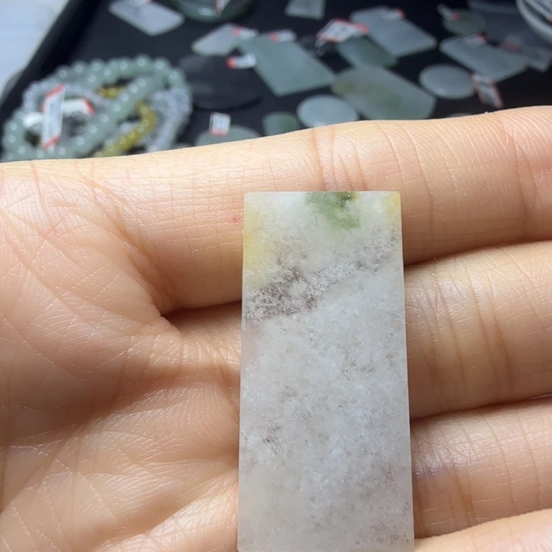 翡翠未镶嵌颈饰天然缅甸翡翠A货