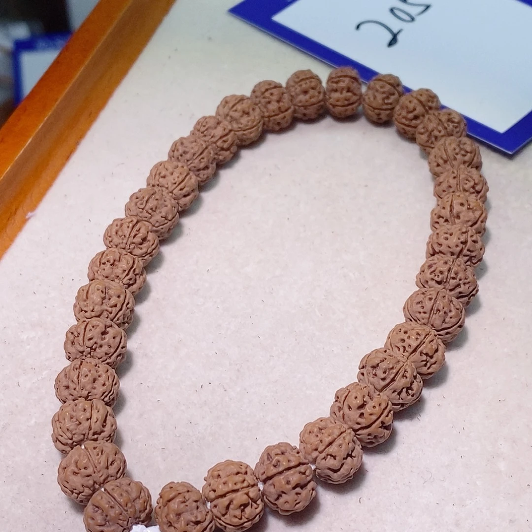 手串金刚菩提205凹底梅花11