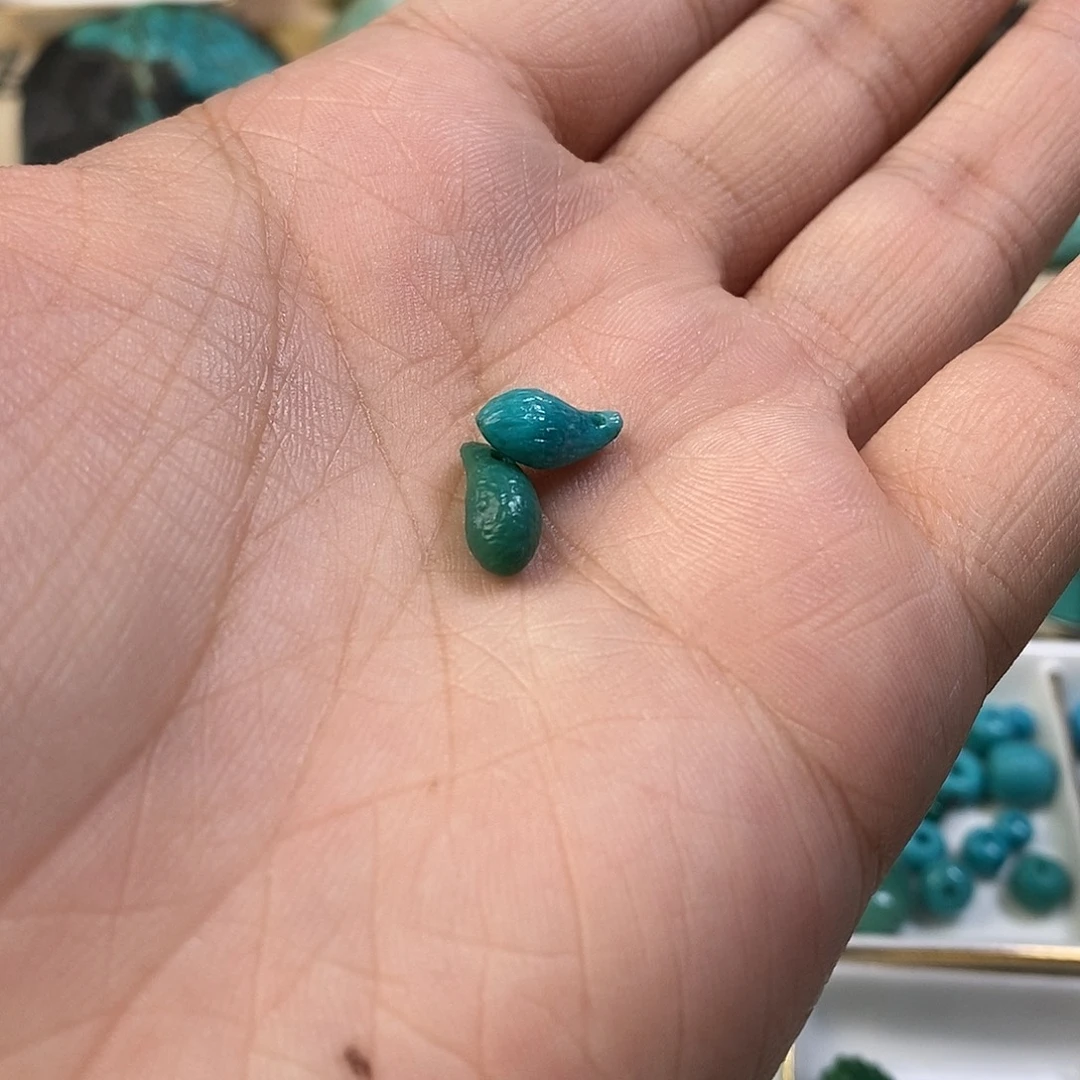 橋***主绿松石未镶嵌配饰
