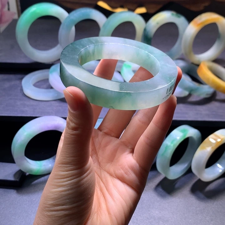 定制翡翠翡翠手镯未镶嵌