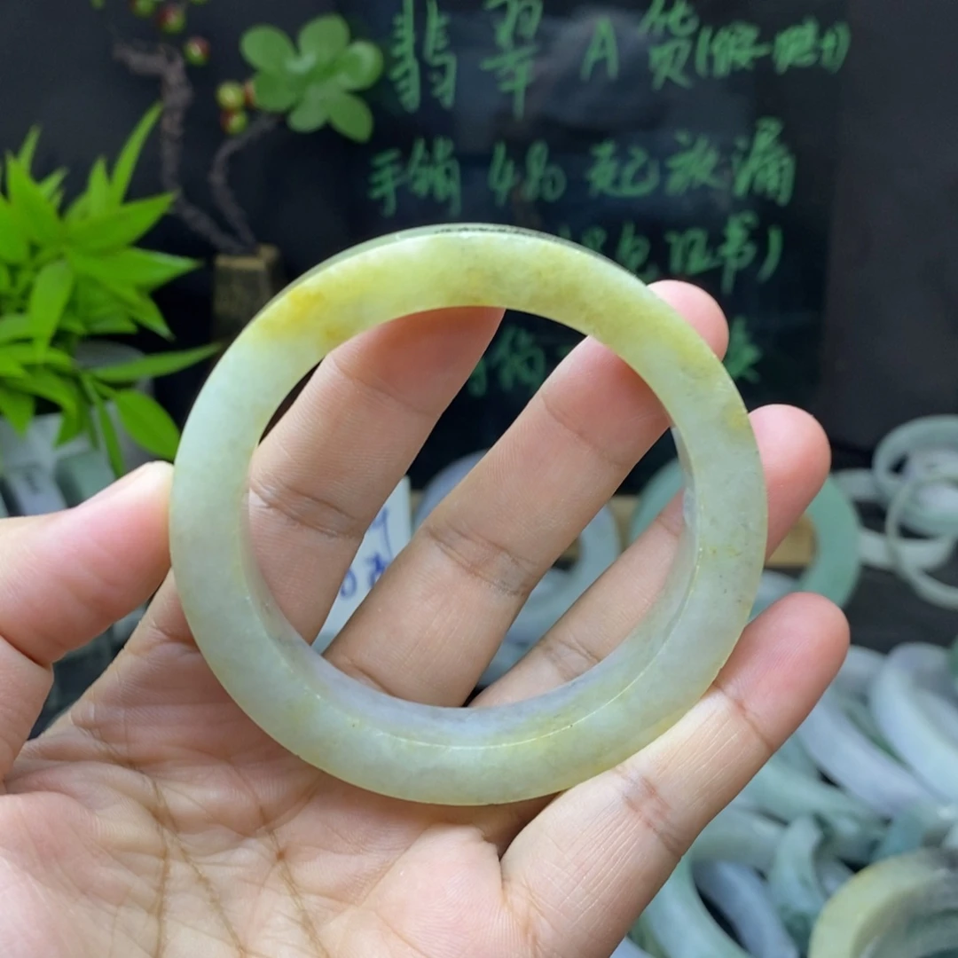 未镶嵌手镯定制翡翠