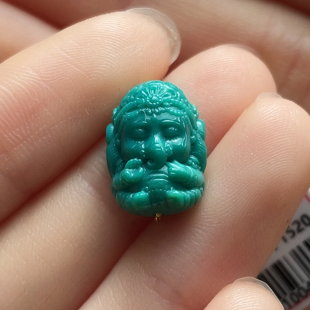 绿松石未镶嵌颈饰