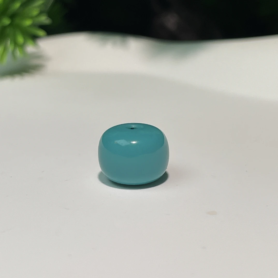 湖北天然原矿绿松石高瓷精品老型光珠9.4*7.3mm