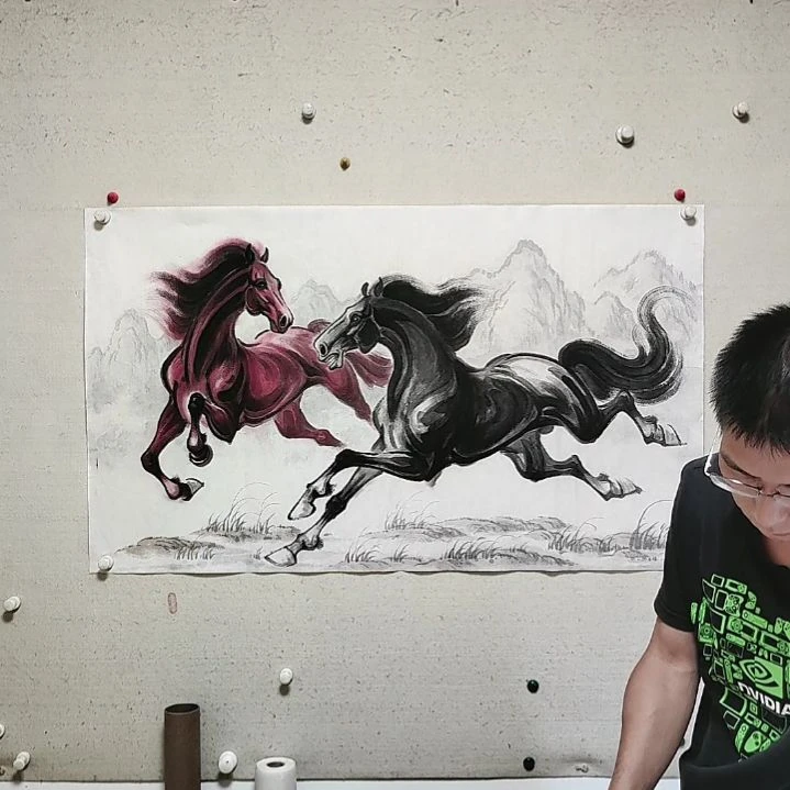 横款周士宸水墨写意奔马作品