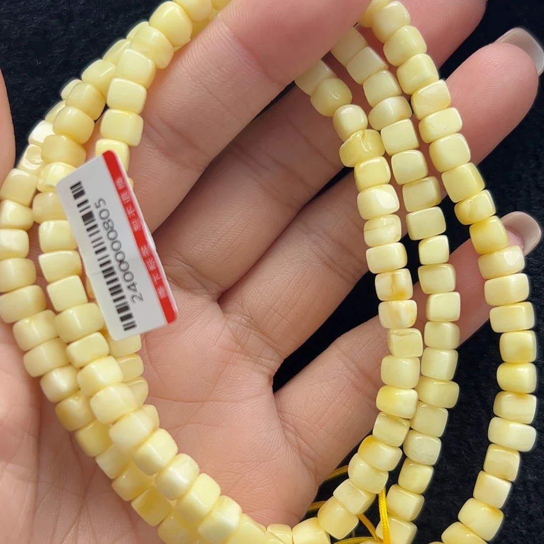 未镶嵌琥珀珠宝奇石