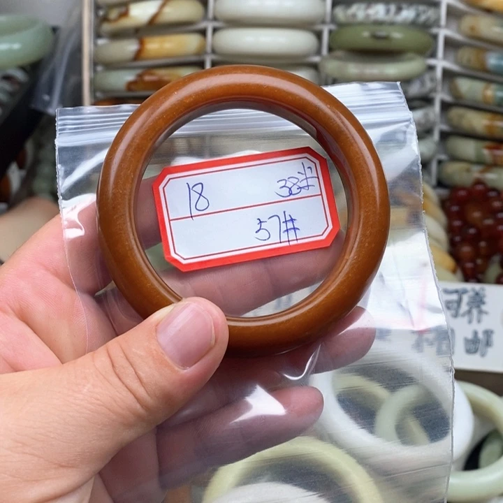 未镶嵌蛇纹石玉颈饰C***佳