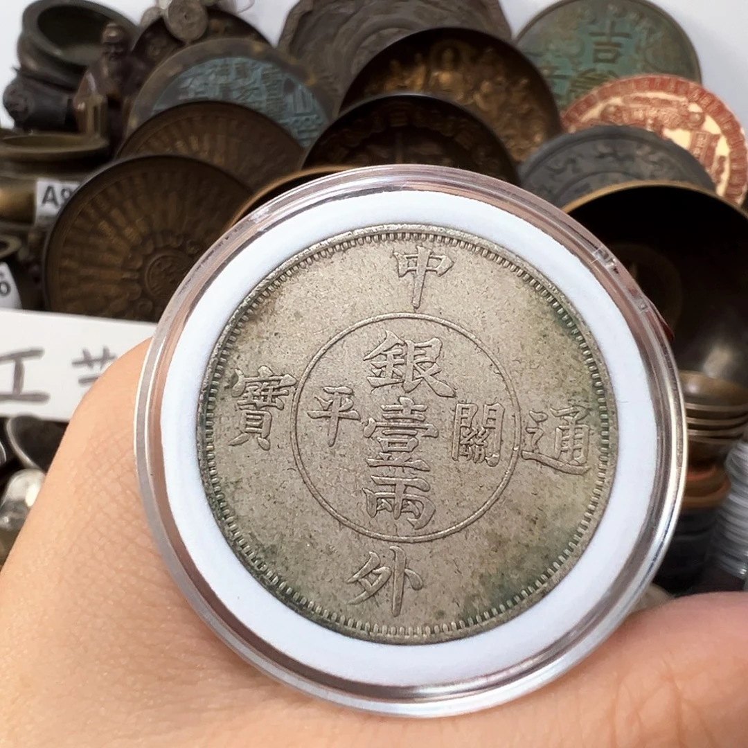 金属复古风格摆件