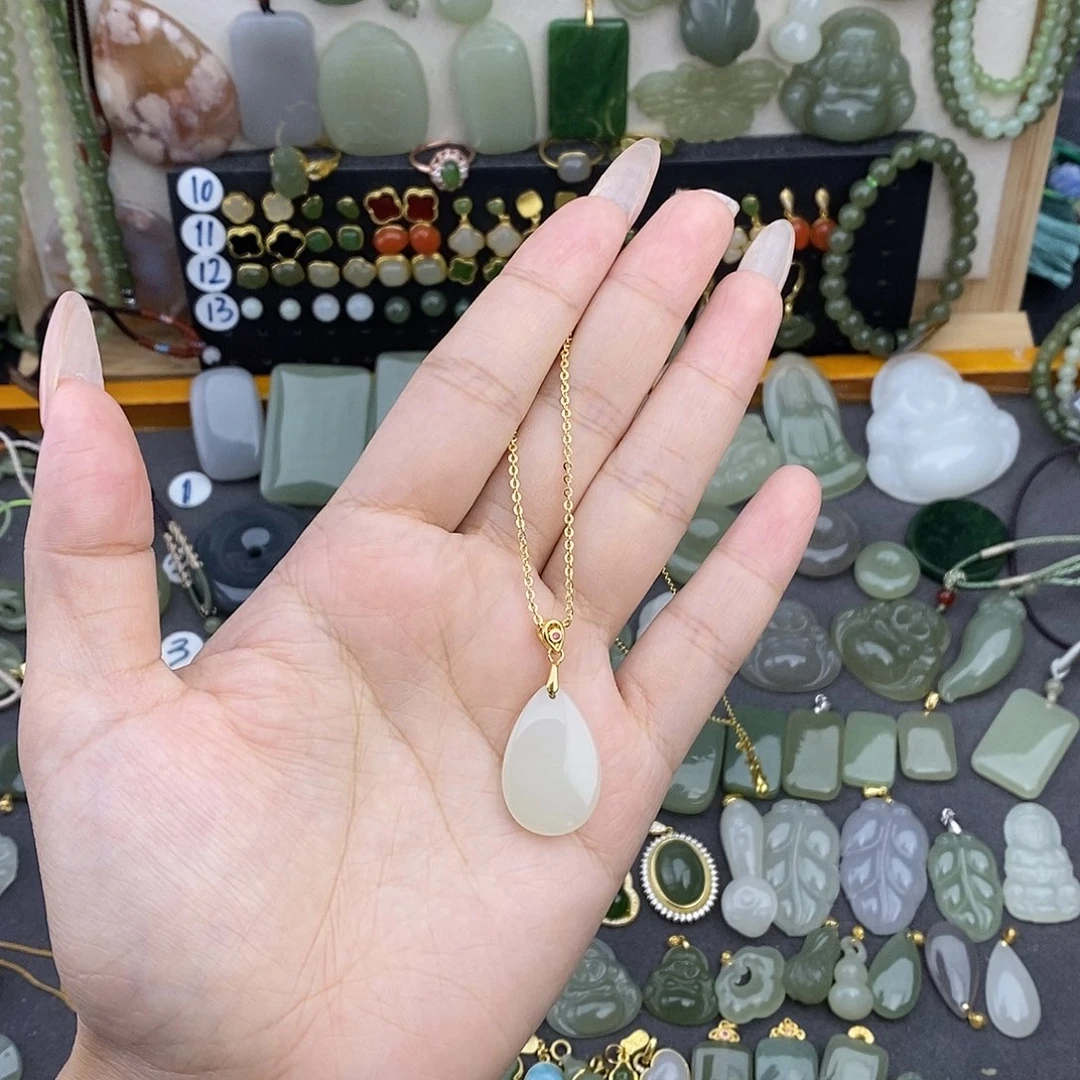 和田玉银S925镶嵌吊坠(赠链)