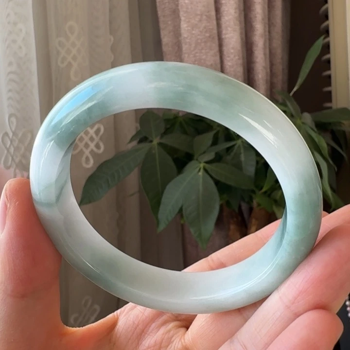 翡翠未镶嵌手镯福利