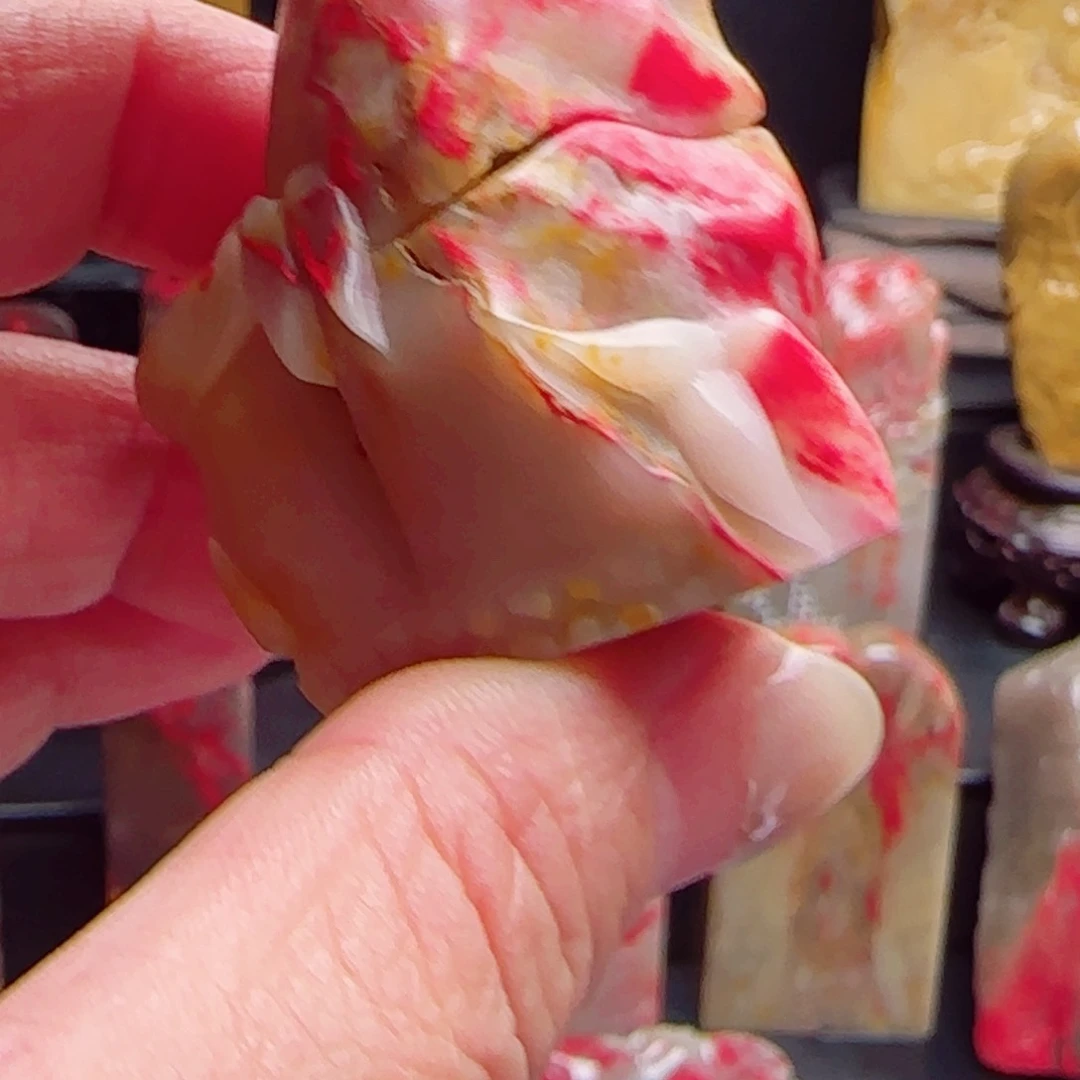 昌化石昌化鸡血石