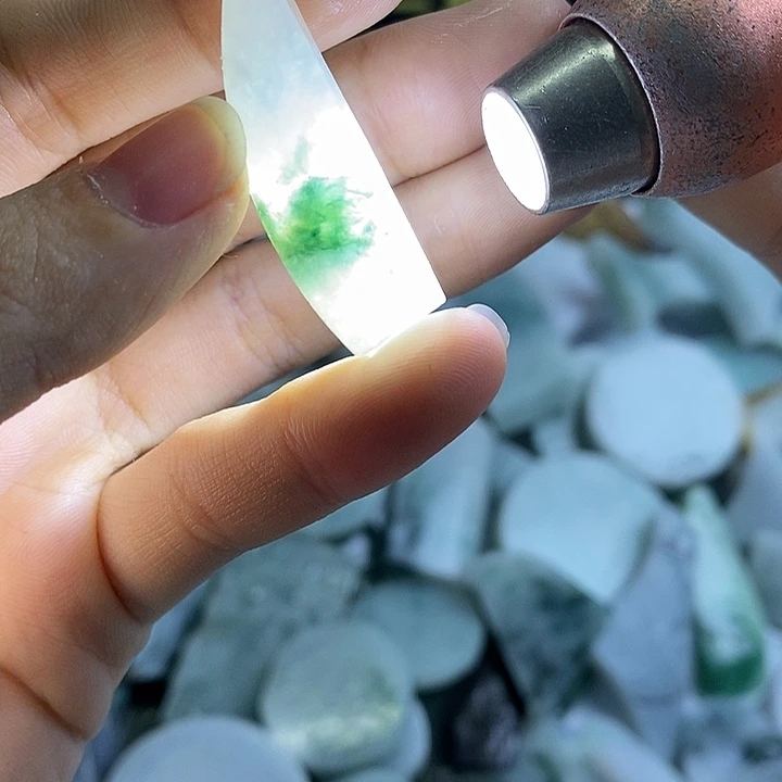 翡翠裸石纯天然翡翠