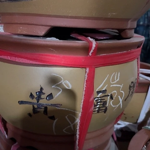 紫砂花盆金鱼缸一个微