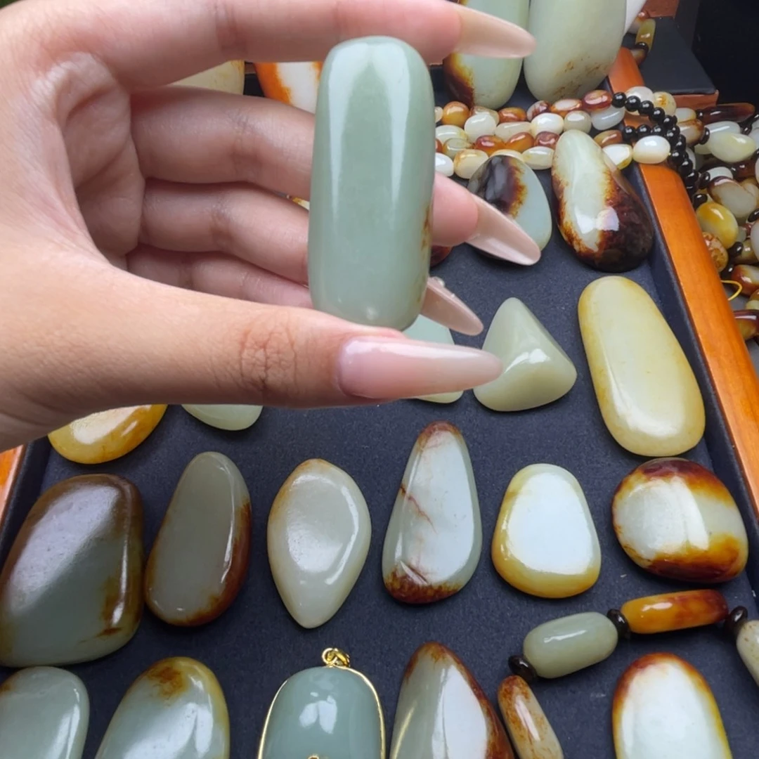 和田玉未镶嵌颈饰无***8