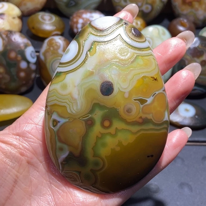 【闪购商品】未镶嵌玛瑙/玉髓珠宝奇石s