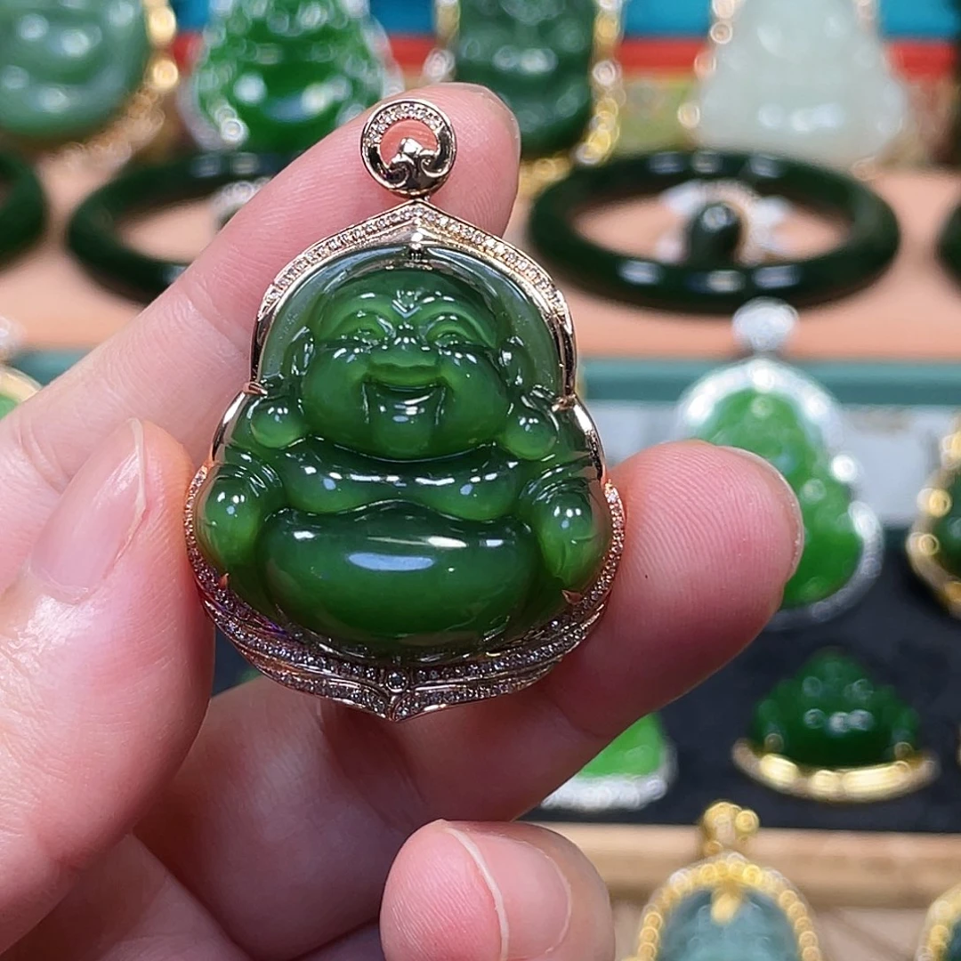 和田玉（碧玉）18K金镶嵌颈饰辣绿佛公30mm