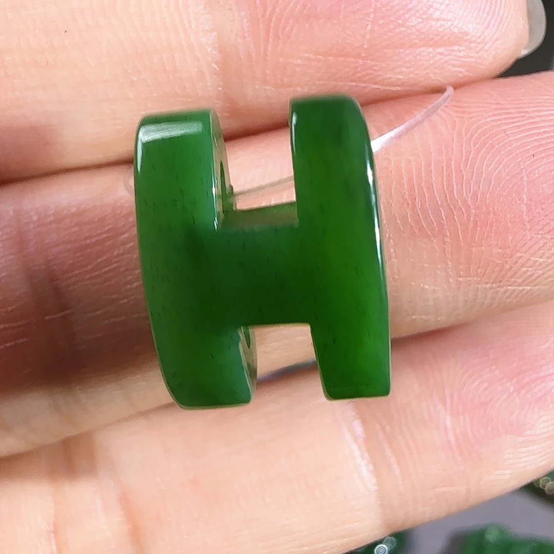 和田玉（碧玉）颈饰未镶嵌