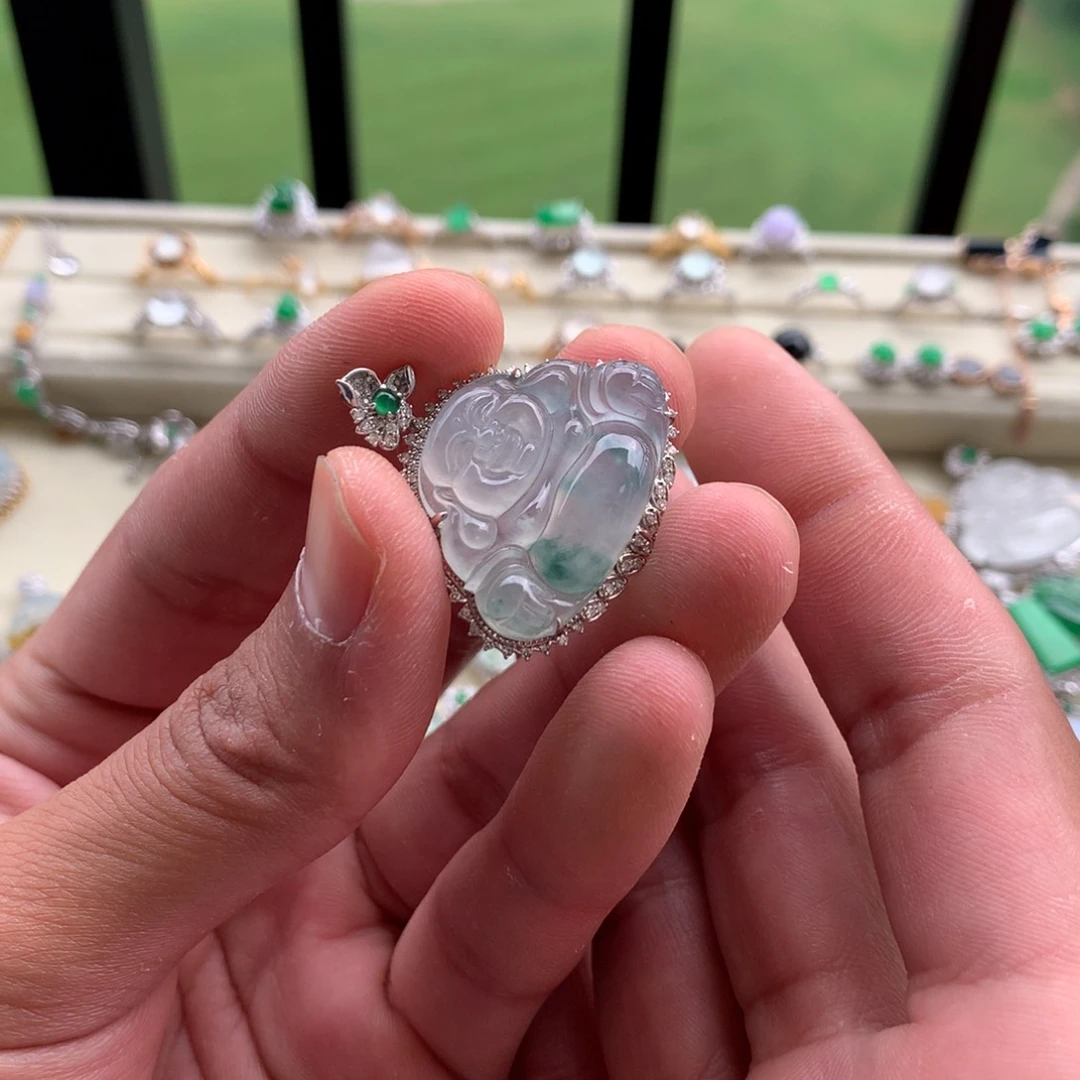 翡翠18K金镶嵌吊坠(不含链)