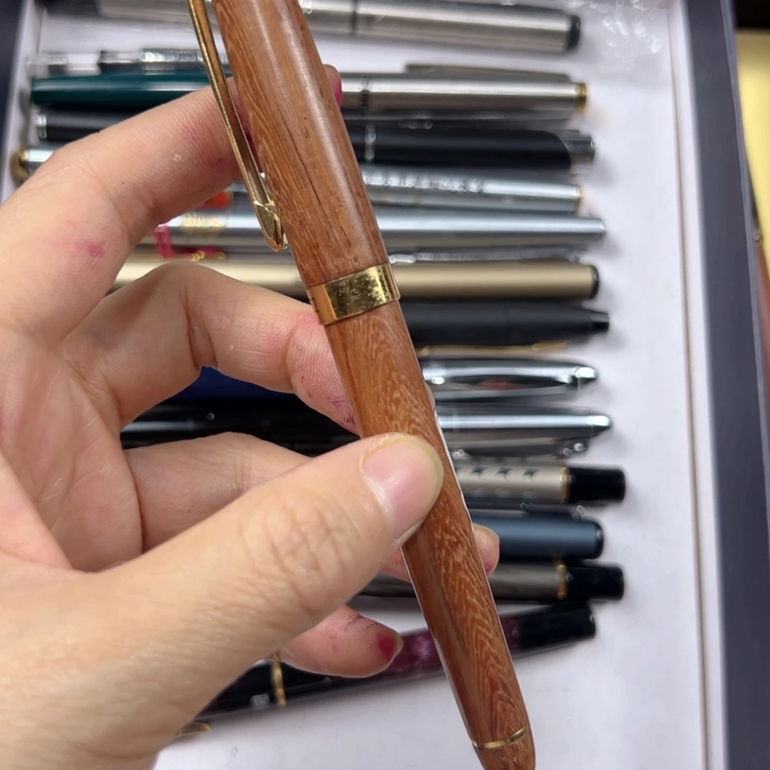 王***王便携式永生272笔帽有点裂口瑕疵木头笔